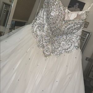 Special occasions gown 🤍